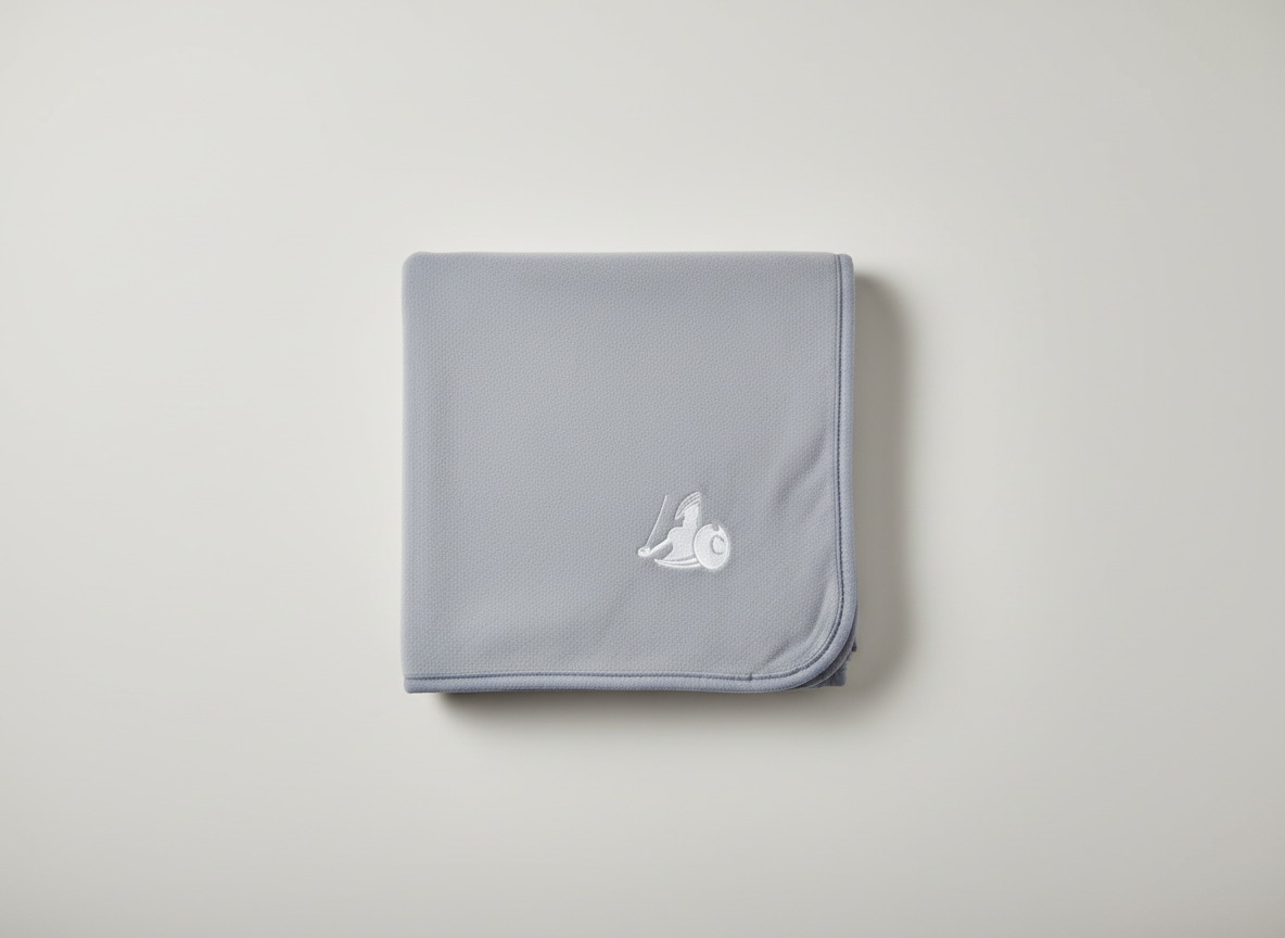 DefenderShield EMF Protection Anti-Radiation Blanket — product photo 9