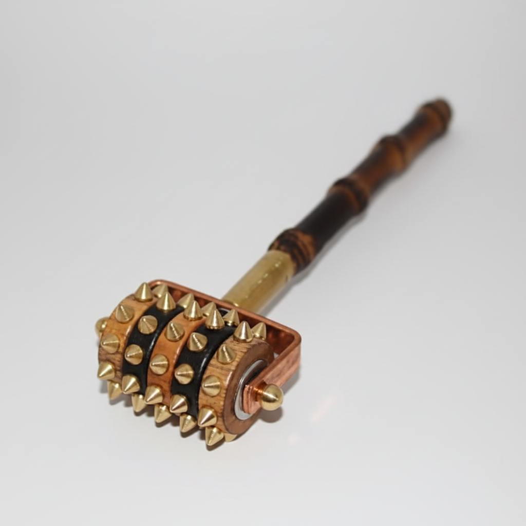 Spiked Wooden Hand Roller - Body & Foot Acupressure massager — detail